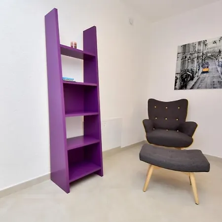 In Olive Garden Apartment Starigrad Paklenica Exterior photo